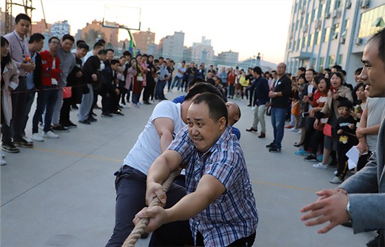 欣大一車(chē)間模具中心隊隊員