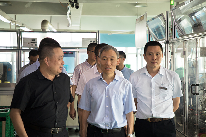 溫州副市長(cháng)殷志軍一行欣靈調研