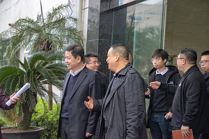 樂(lè )清市長(cháng)方暉一行蒞臨欣靈電氣
