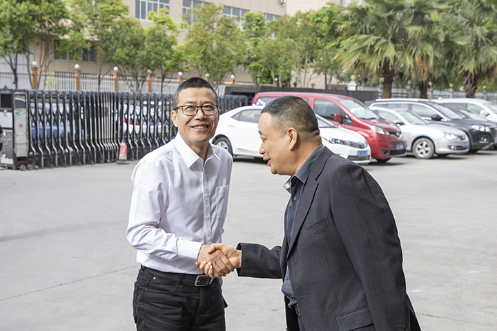 董事長(cháng)胡志興接待樂(lè )清市副市長(cháng)徐海嚴一行