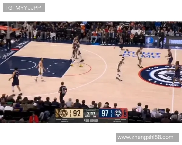 勇士与快船精彩对决无插件直播全程回顾与分析